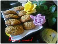   GALLETAS DE MUESLI , YOGURT Y CHOCOLATE