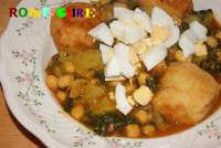   Potaje de garbanzos con espinacas y albóndigas de bacalao