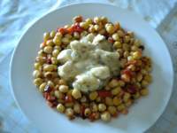   Pollo en pepitoria con garbanzos crujientes