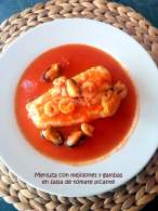   Merluza con mejillones y gambas en salsa de tomate picante