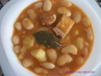   ALUBIAS DE LA GRANJA CON PANCETA Y CHORIZO