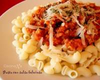   Pasta con salsa boloñesa