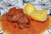 Paz y gloria en la cocina: CARRILLADAS IBÈRICAS AL OPORTO CON PATATAS AL ROMERO