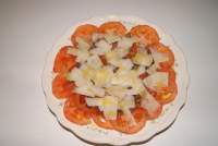   Carpaccio de tomate con parmesano