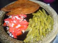   MILANESAS DE PESCADO  CON NOPALES Y PICO DE GALLO