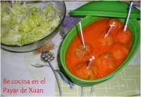   Albondigas de pollo en salsa de piquillos