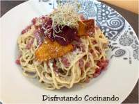 Spaghetti alla chitarra con jamón y salsa de paté de perdiz