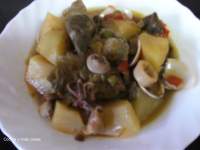   GUISO DE PATATAS CON CALAMARES, ALMEJAS Y ALCACHOFAS