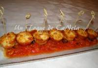   PINCHO DE TORTILLA ESPAÑOLA CON TOMATE Y ACEITUNAS