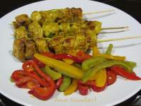   PINCHOS MORUNOS DE POLLO CON PIMIENTOS