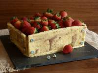   Tarta Caja de Fresas. Trampantojo