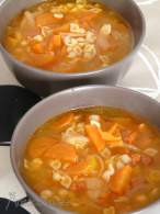   Sopa minestrone con chorizo