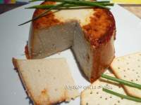   Queso vegano duro con tofu al pimentón