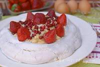 
Pavlova con crema de turrón
         