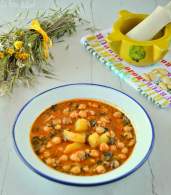 
Potaje de garbanzos con bacalao  