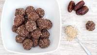 Bombones Proteícos Saludables con Avena, Chocolate y Frutos Secos