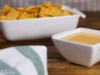   Salsa vegana con sabor a queso