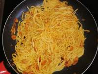   Comida de hoy jueves:Espaguetis con tomate