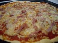   PIZZA DE BACON Y QUESO