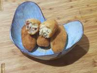 Croquetas de pollo y jamón de mamá  