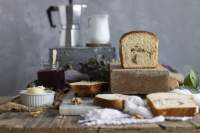 PAN DE MOLDE  CON QUESO CREMA Y NUECES  