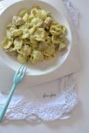   Orecchiette con salchicha y pesto de brócoli