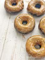 
Donuts de calabaza con chocolate y glaseado Lotus
         