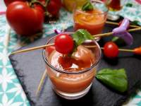   Sopa fría de tomate y albahaca sin y con Thermomix