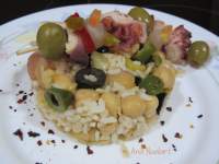   TIMBAL DE ENSALADA DE ARROZ CON GARBANZOS 