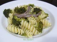 La cocinera de Bétulo: PASTA CON BRÒCOLI Y ANCHOAS 