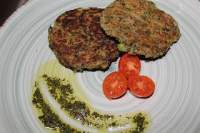 Hamburguesas vegetales de garbanzos y pesto   