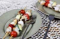   Brochetas de rape y verduras