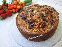   PASTEL DE CEREZAS,  FRESAS Y ALMENDRAS