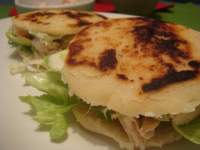 
Arepas Venezolanas (La Reina Pepeada)
         