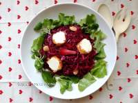   Ensalada roja de col lombarda y remolacha crudas, con vinagreta de frutos rojos