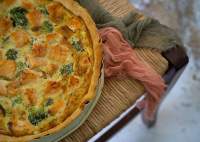   QUICHE DE BROCOLI Y SALMÒN FRESCO