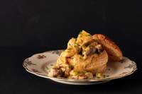   VOL-AU-VENT A LA NESLE CON SALSA ALLEMANDE - MARIE-ANTOINE CARÃŠME -SIGLO XVIII - XIX - 