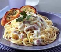 Tallarines a la carbonara  