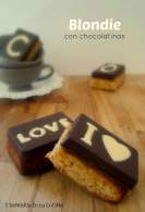   Blondie con avellanas y chocolatinas Silikomart