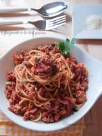   SPAGUETTI A LA BOLOGNESA
