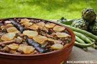 Arroz al horno con alcachofas y habas