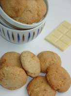   Galletas con chocolate blanco y nueces de macadamia