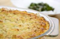   pastel de verduras con puré de patata