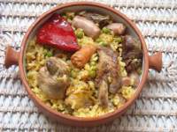   ARROZ CON CARNE, POLLO Y SALCHICHAS