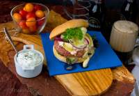 
La cocina de Frabisa: Cómo hacer Hamburguesa con Pepino y Queso de Cabra. Planazo!
