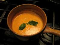Crema de Tomate (Cream of Tomato Soup) - Recetas Americanas